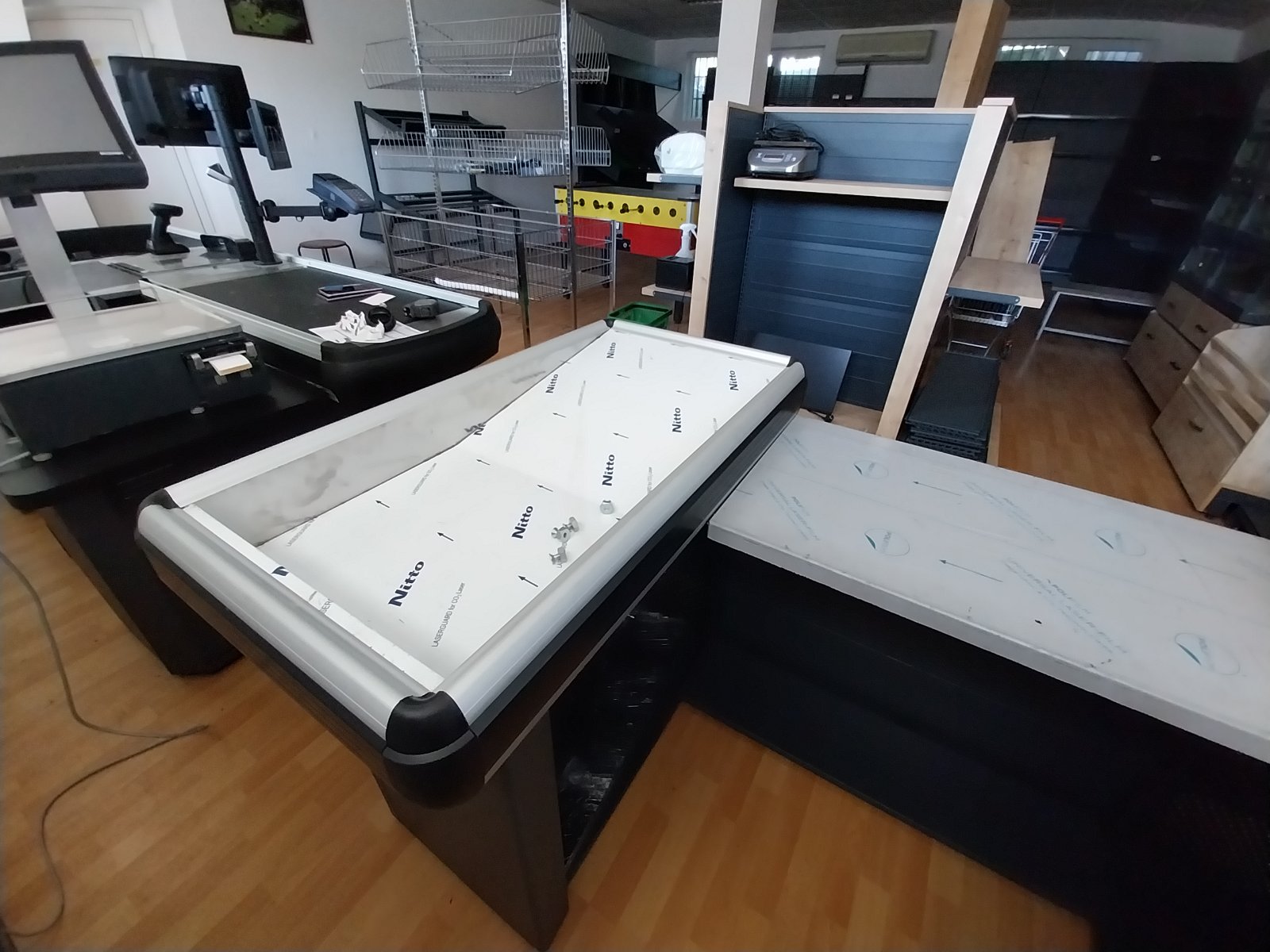 Експресен касов бокс , 1900х1000х900мм(LxDxH)