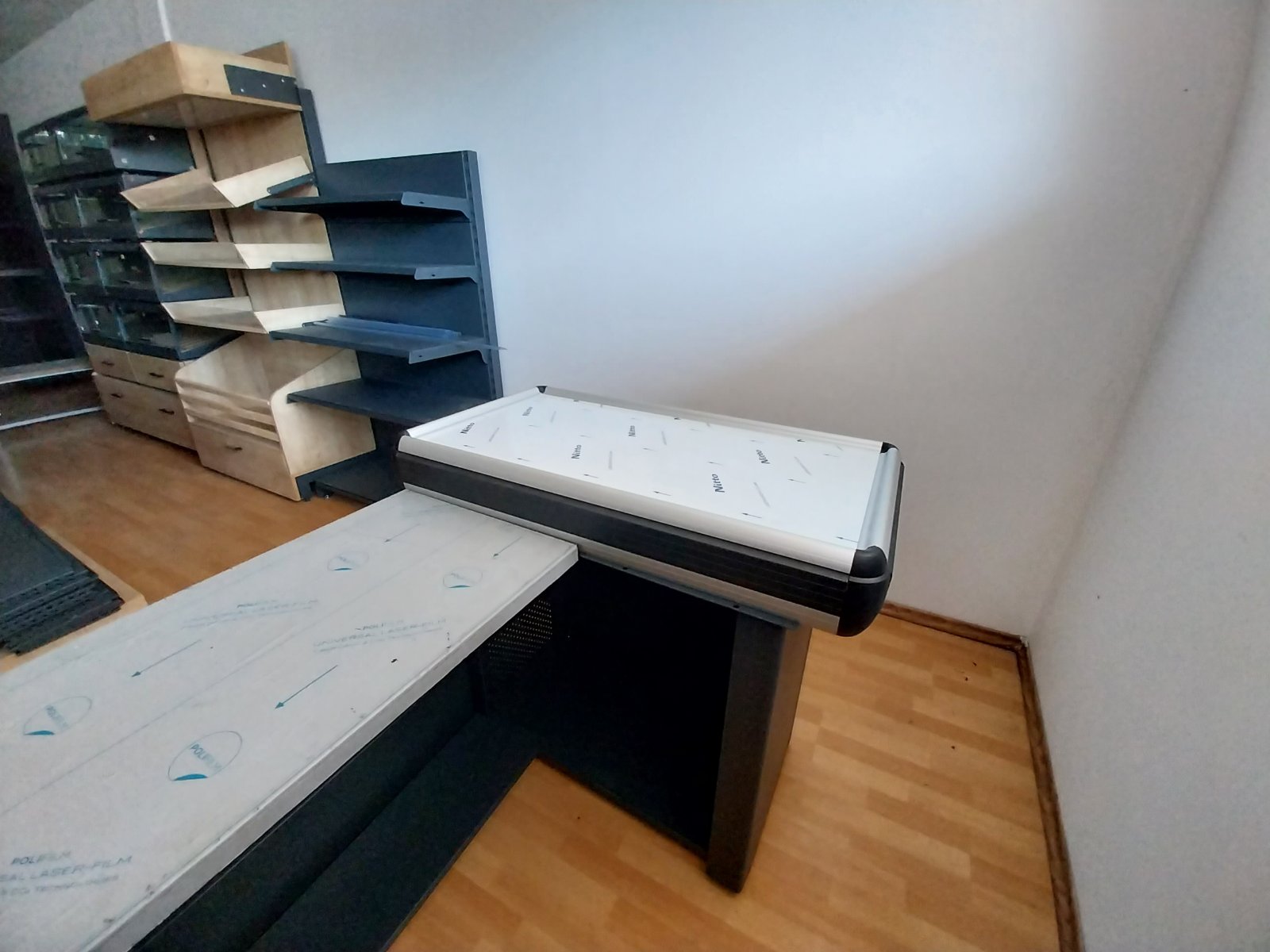 Експресен касов бокс , 1900х1000х900мм(LxDxH)